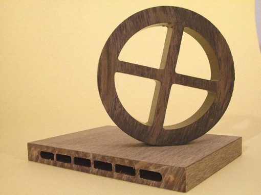 Materiale composito in fibra di legno e matrice polimerica