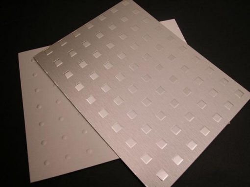 Laminato composito in alluminio e resina