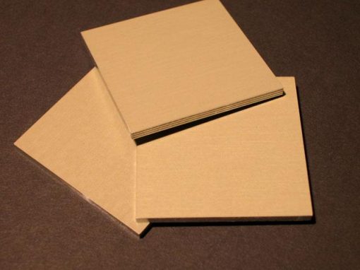 Laminato composito in alluminio e fibra di vetro