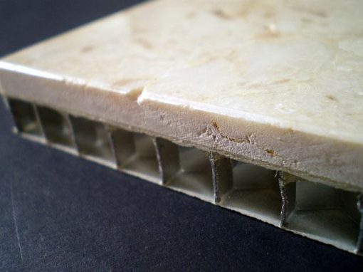 Pannello composito in alluminio e pietra naturale per rivestimenti