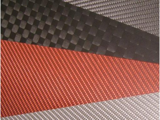 Composito termoplastico multistrato