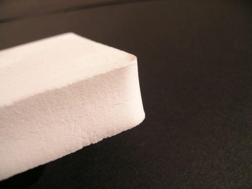 Resina poliolefinica reticolata ed espansa